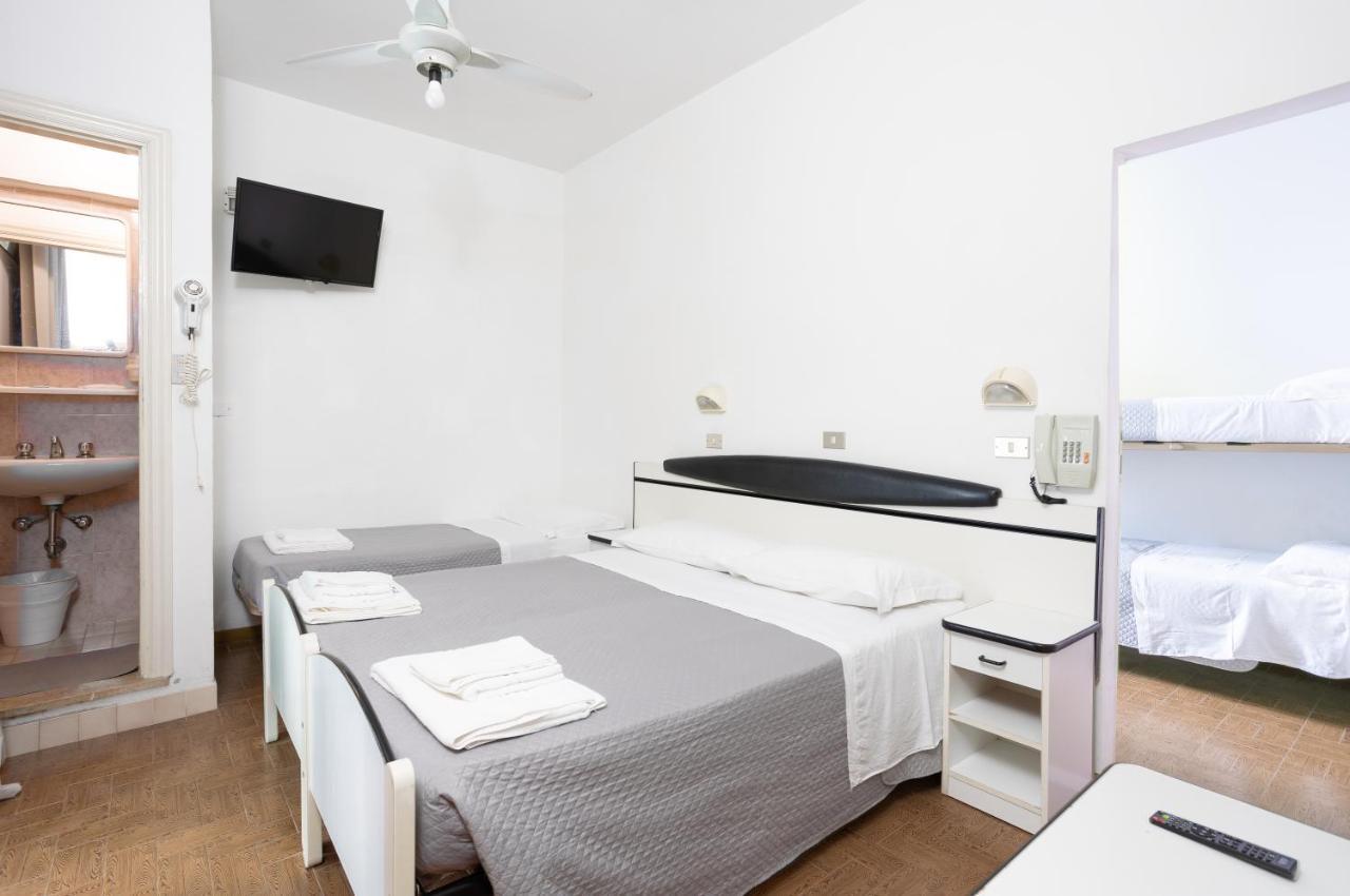 Hotel Rosalba San Mauro Mare Екстер'єр фото
